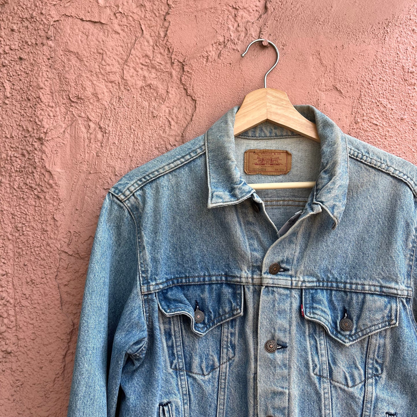 made in usa levis trucker (light wash)