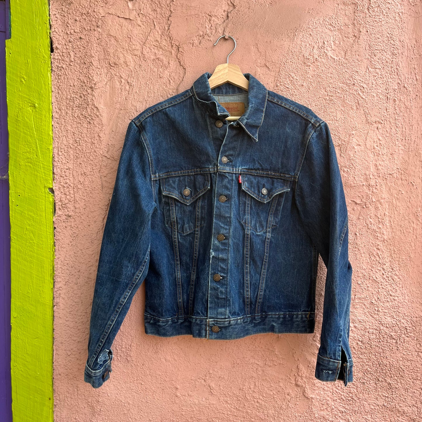 made in usa levis trucker (mid wash)