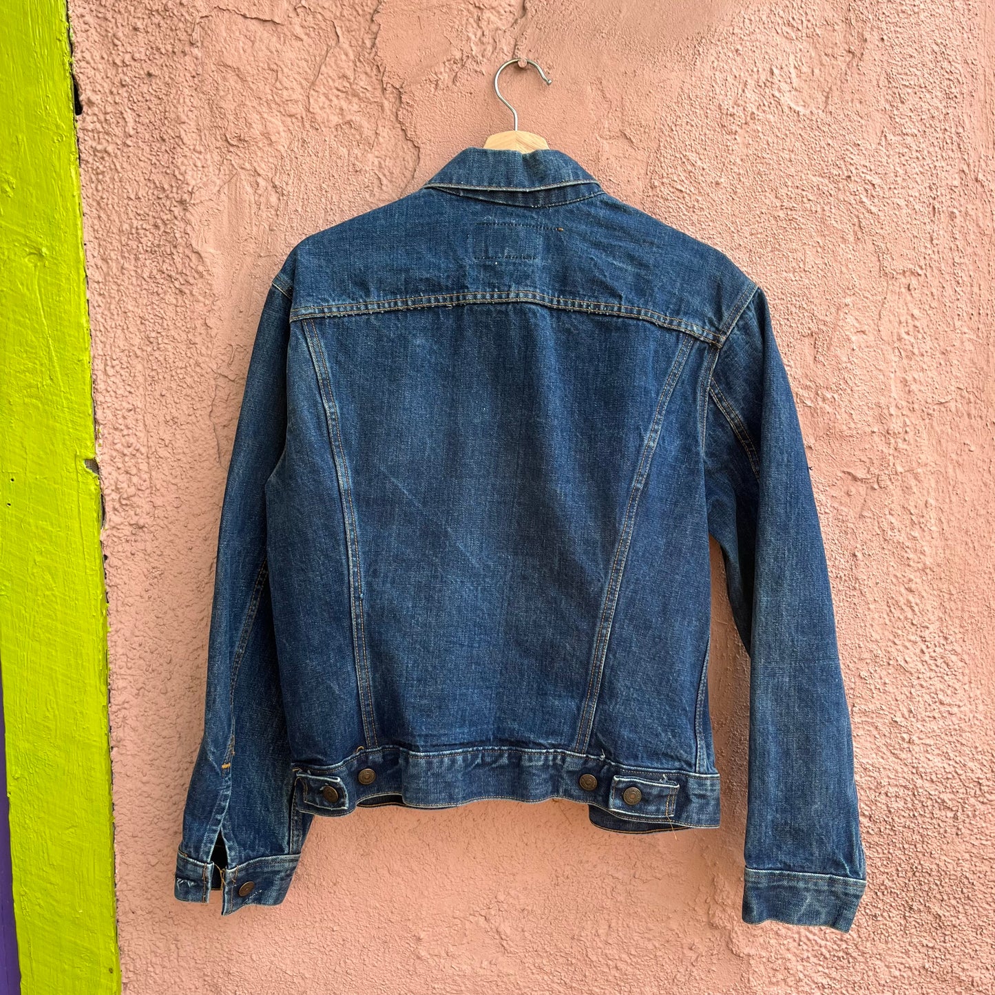 made in usa levis trucker (mid wash)